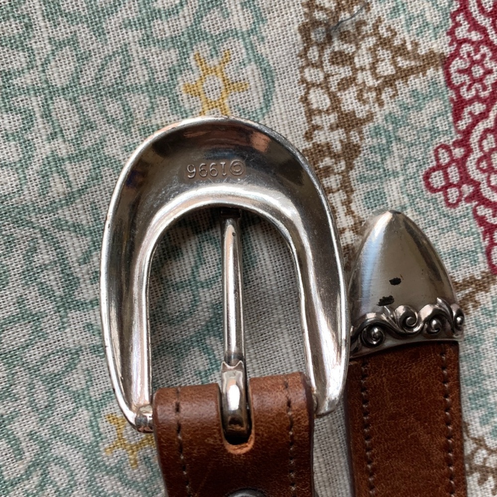 Brown Leather Western-Style Belt with Decorative Silver Hardware - Picture 7 of 15